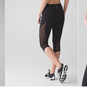 Lululemon Run with the Sun Crop